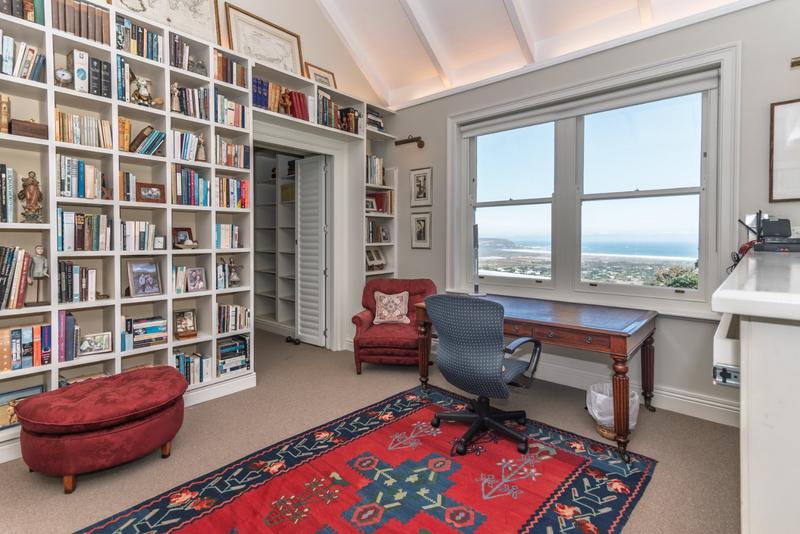 To Let 5 Bedroom Property for Rent in De Goede Hoop Western Cape